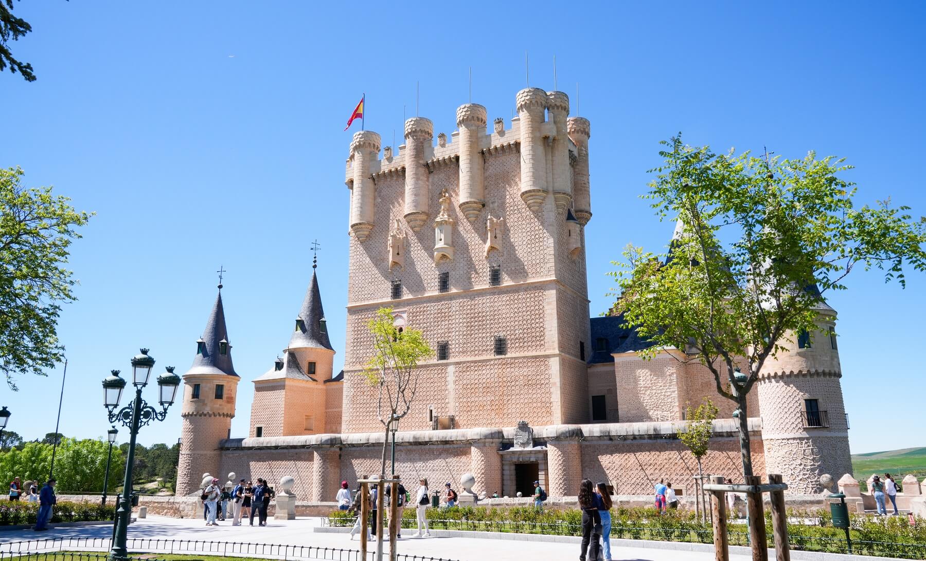 Excursión a Segovia desde Madrid con Catedral y Alcázar