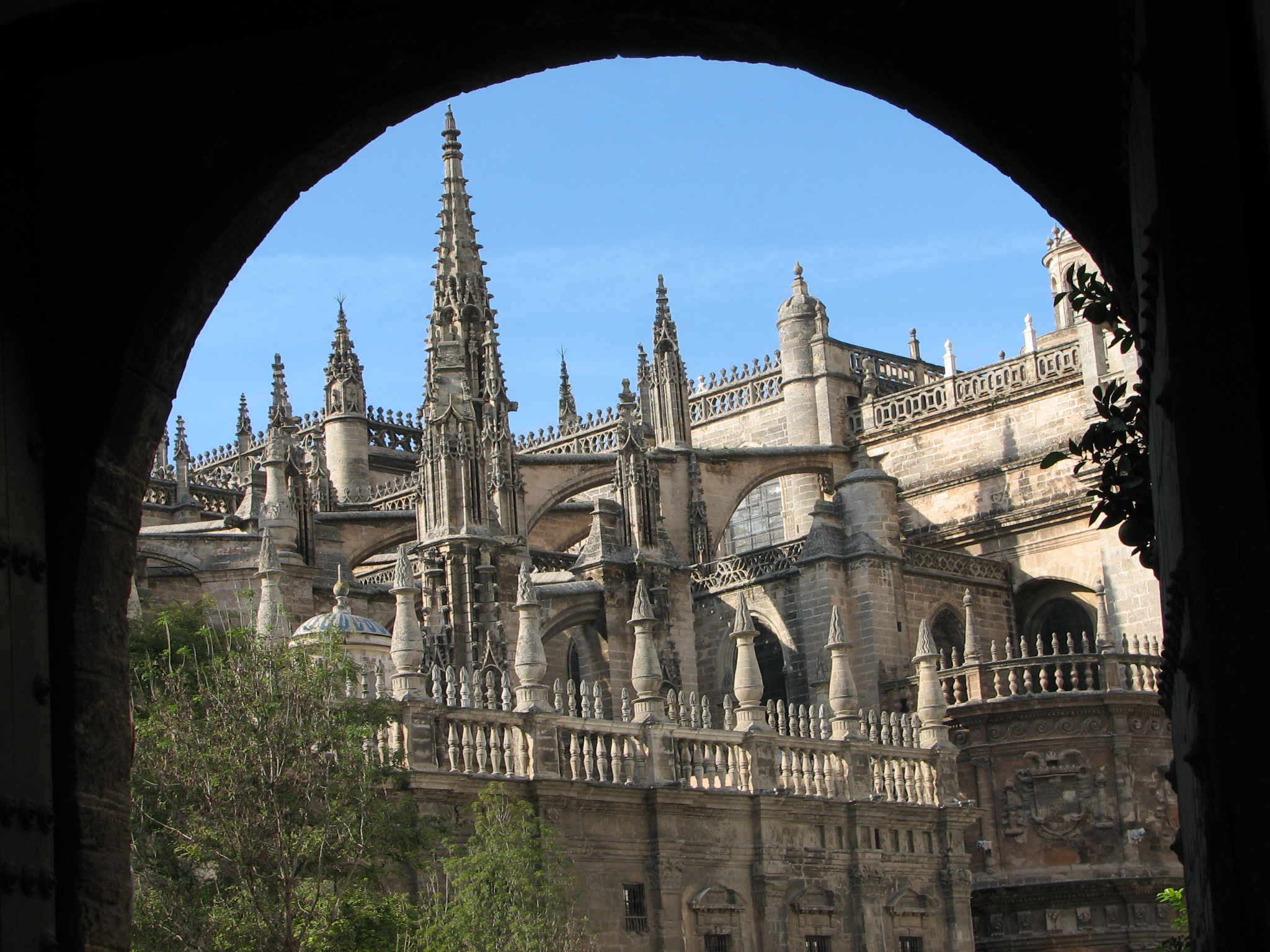Visita guiada en Sevilla con entrada a la Catedral y Alcázar