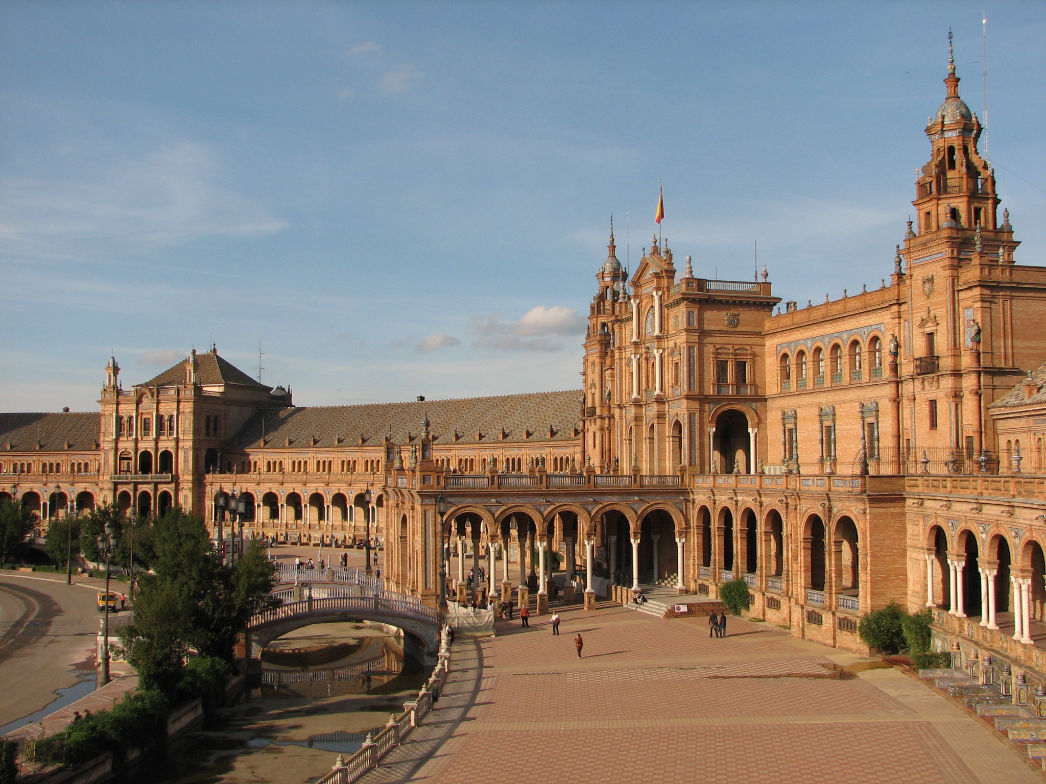 Visita guiada en Sevilla con entrada a la Catedral y Alcázar
