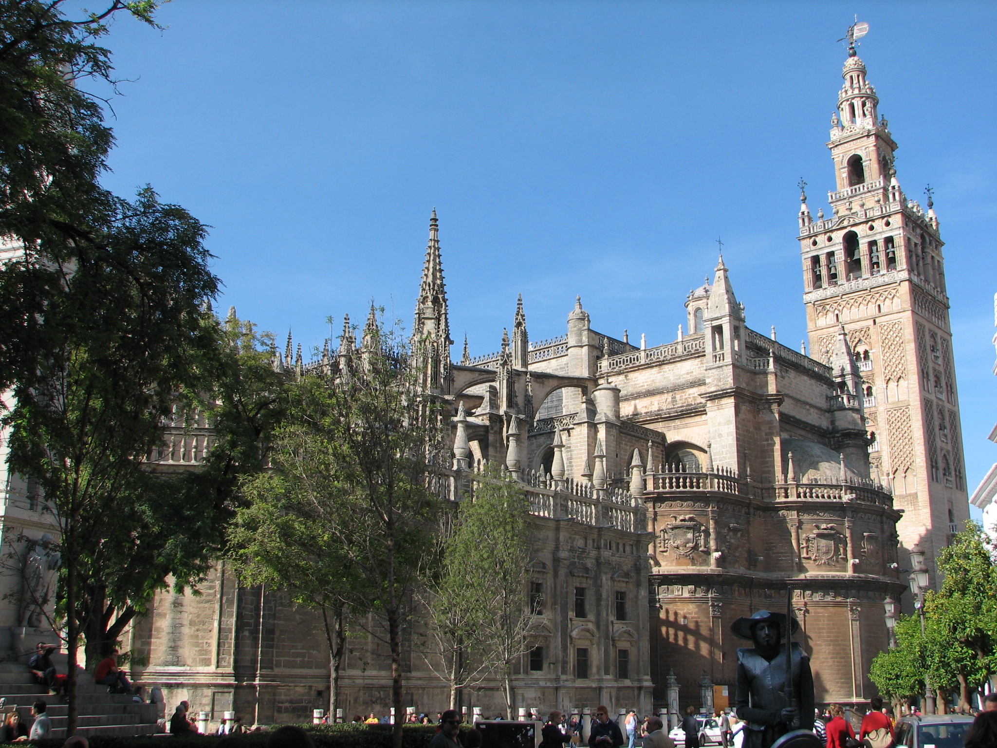 Visita guiada en Sevilla con entrada a la Catedral y Alcázar